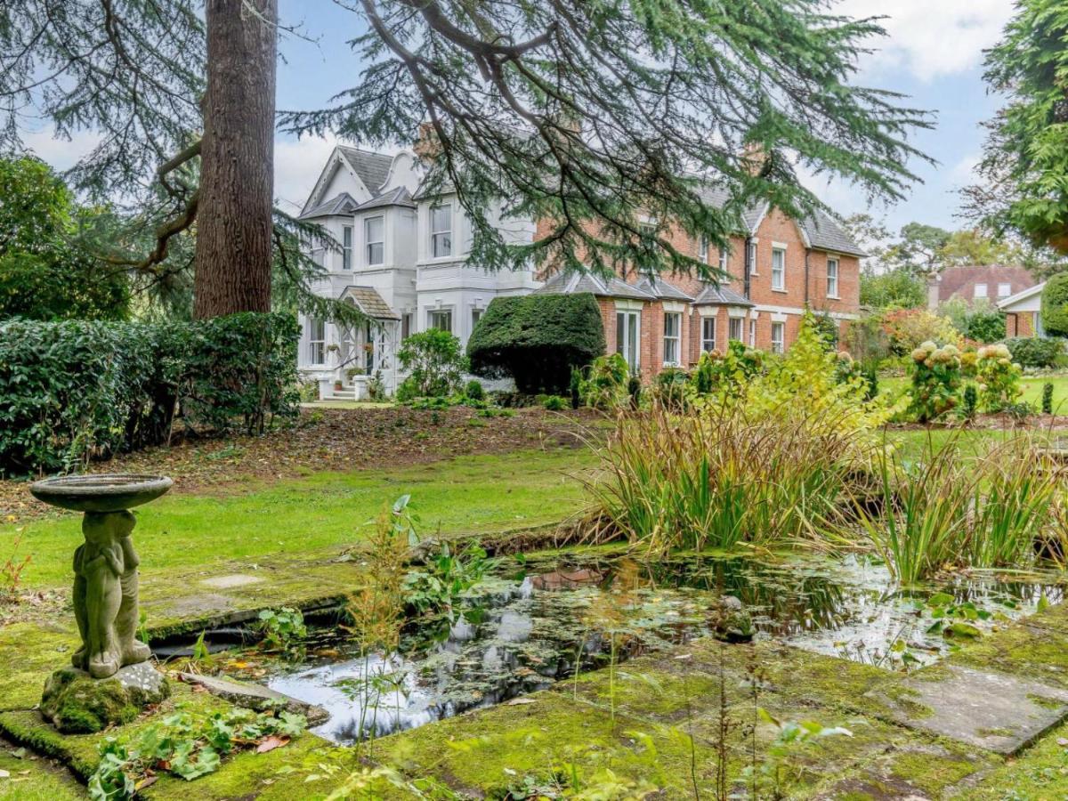 Claridge House Bed & Breakfast Лингфийлд Екстериор снимка