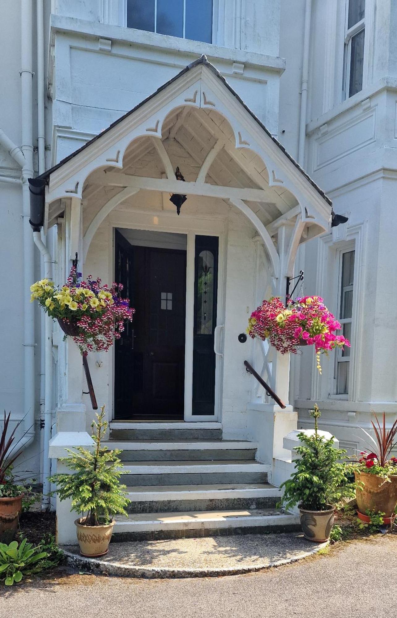 Claridge House Bed & Breakfast Лингфийлд Екстериор снимка