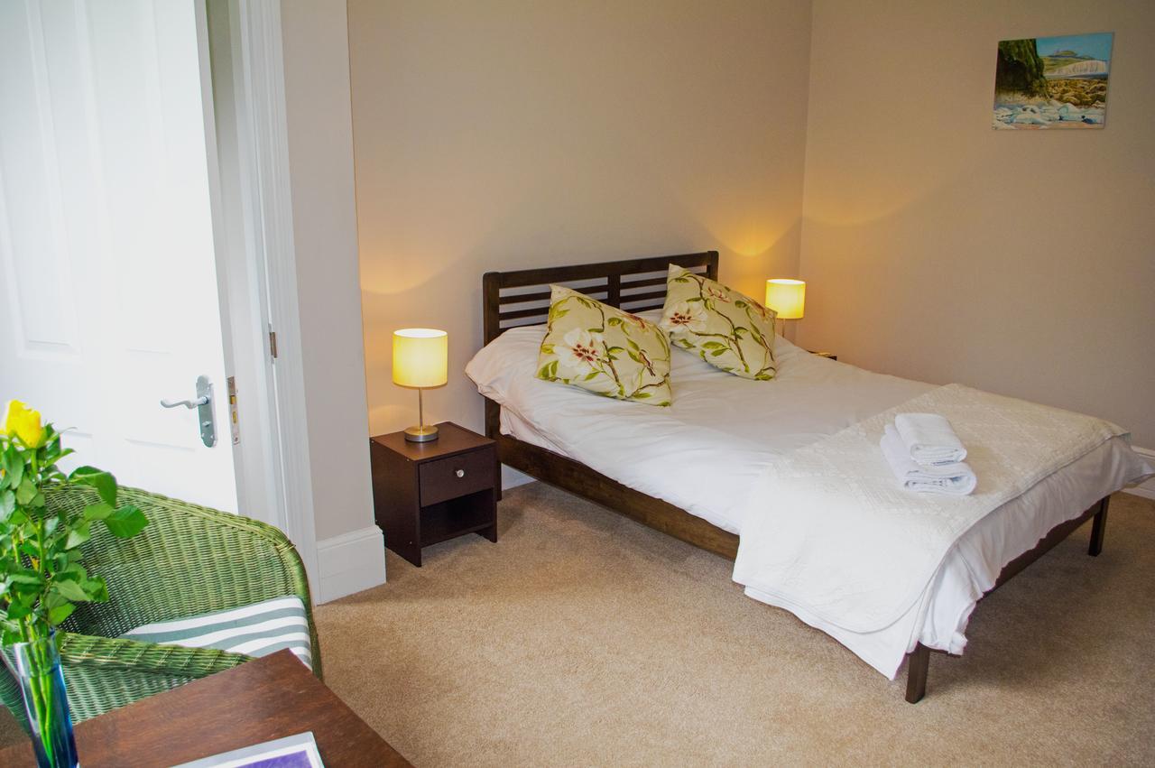 Claridge House Bed & Breakfast Лингфийлд Екстериор снимка