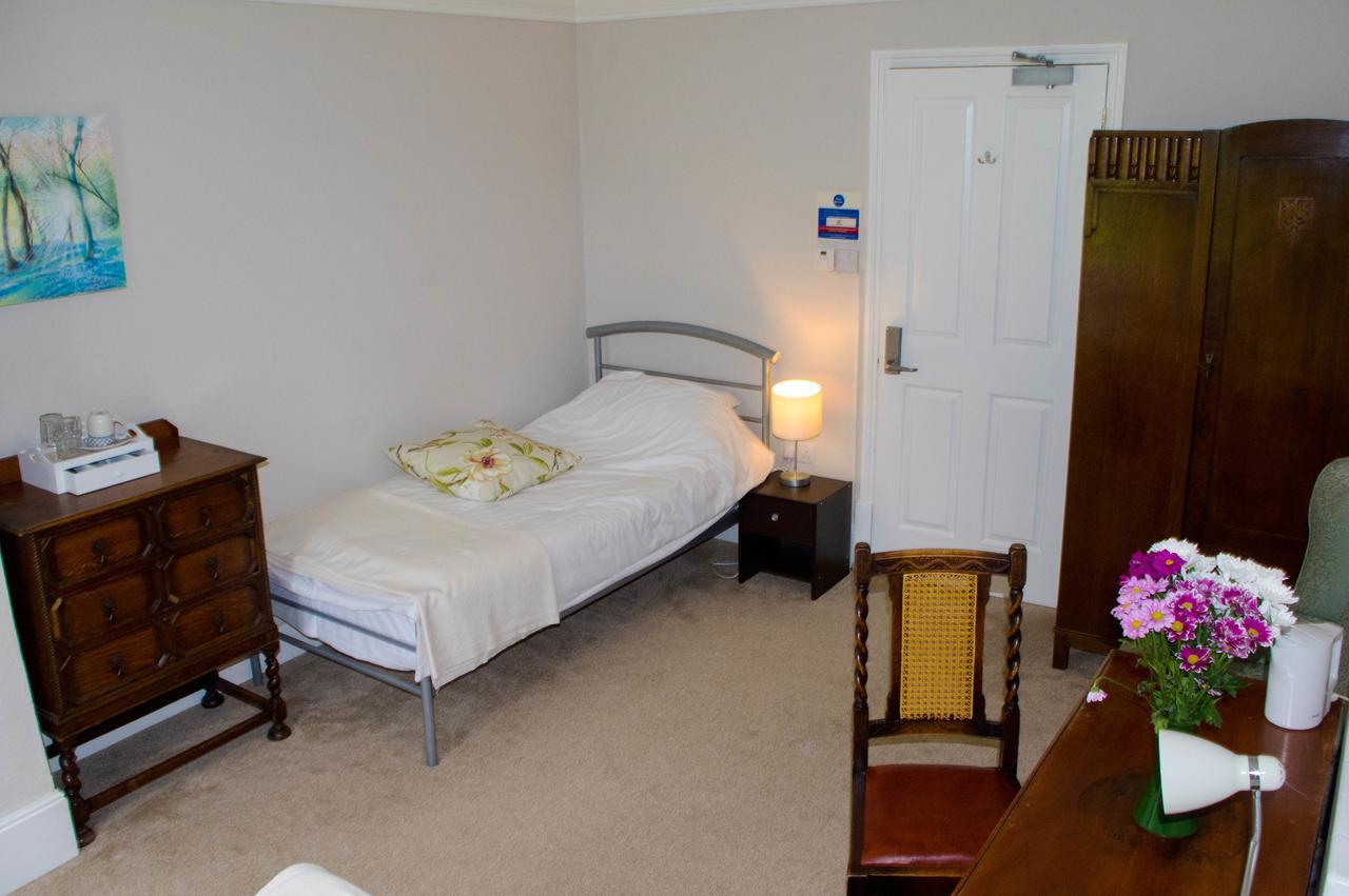 Claridge House Bed & Breakfast Лингфийлд Екстериор снимка